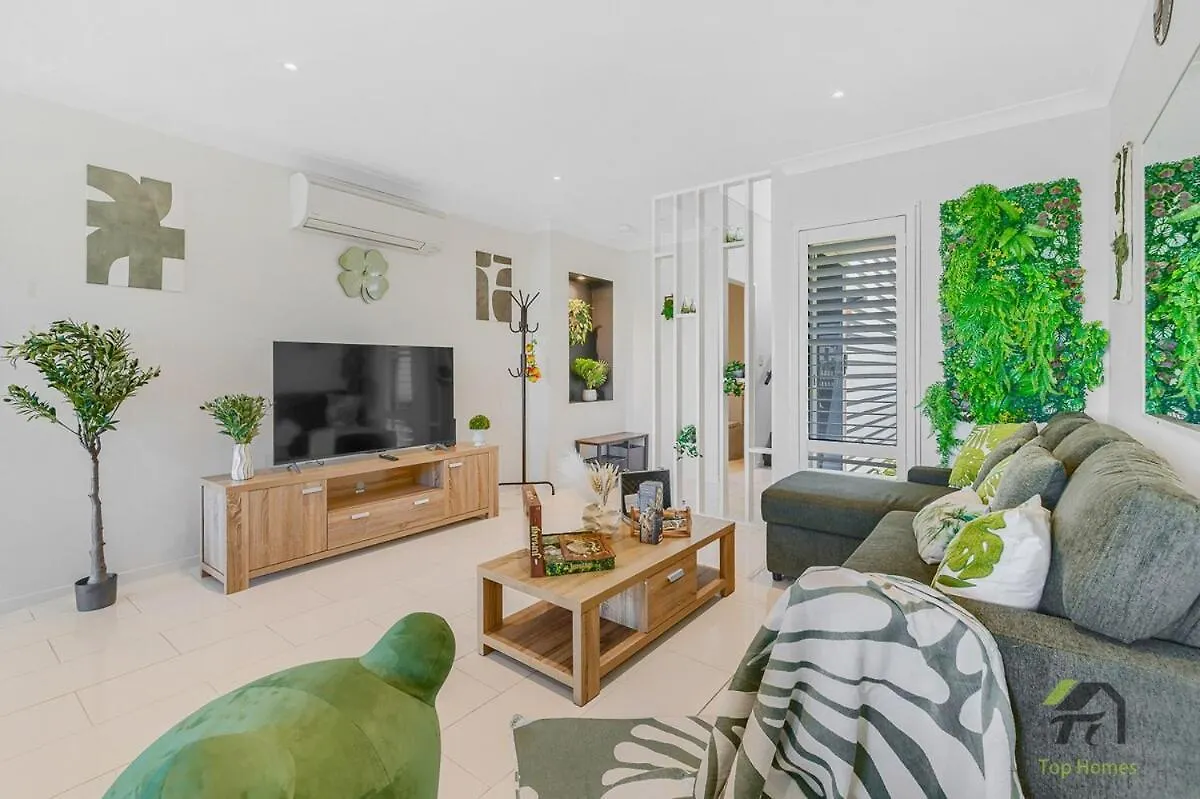 Romantic Home By The Beach Gold Coast