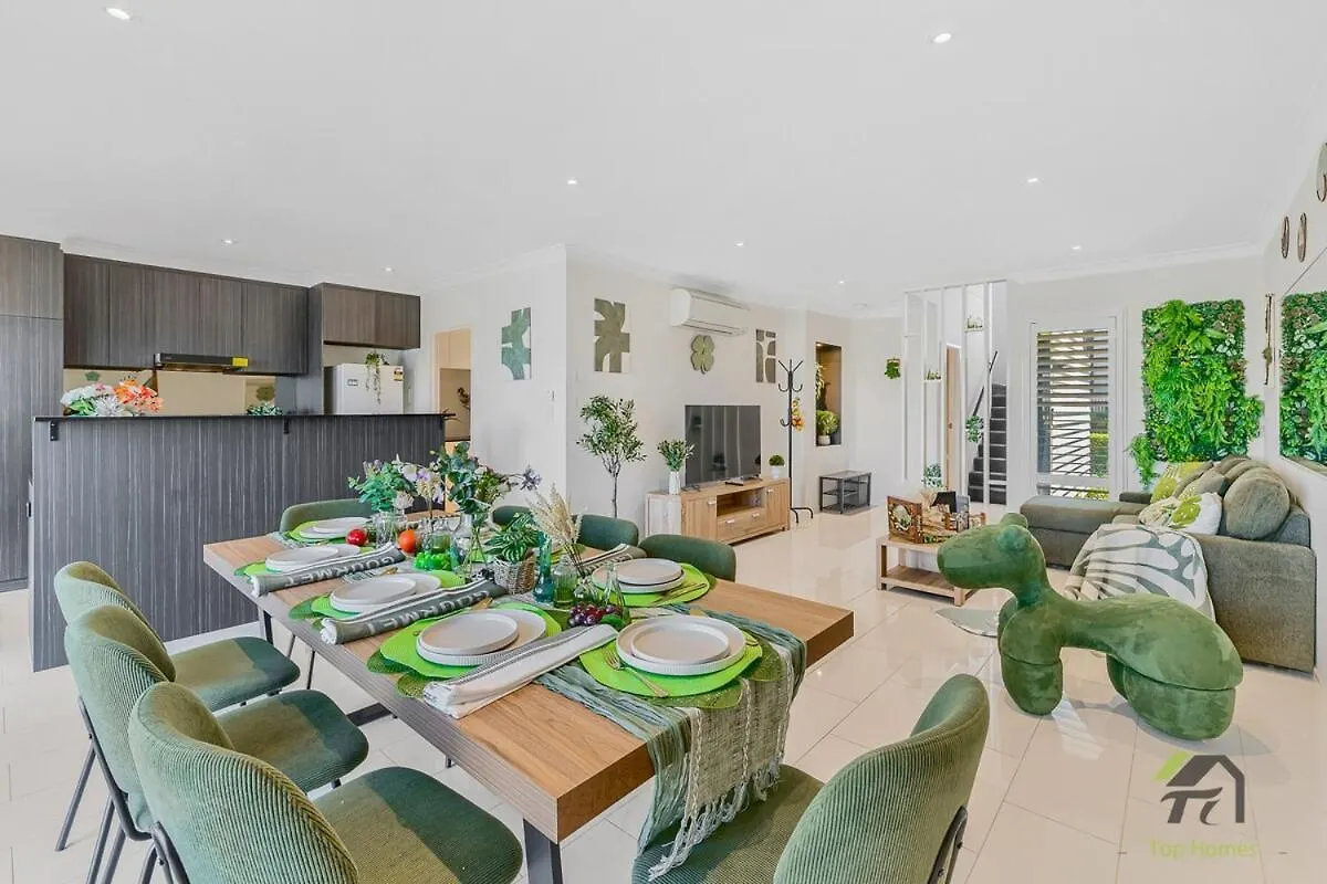 Romantic Home By The Beach Gold Coast 0*,  Australia
