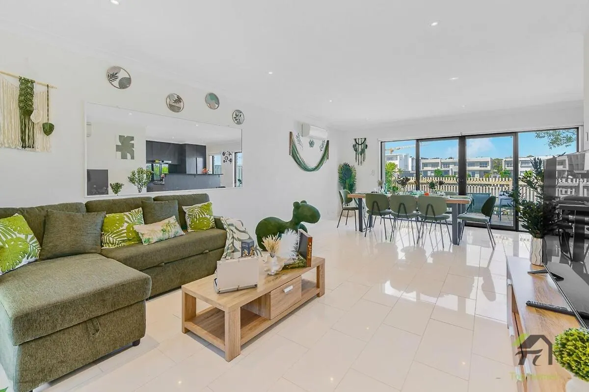 Romantic Home By The Beach Gold Coast