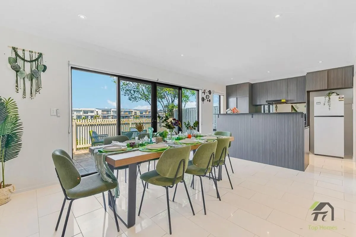 Romantic Home By The Beach Gold Coast